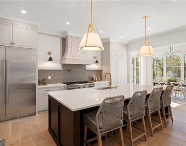 1074 Moores Mill Road Nw - Photo Thumbnail 19