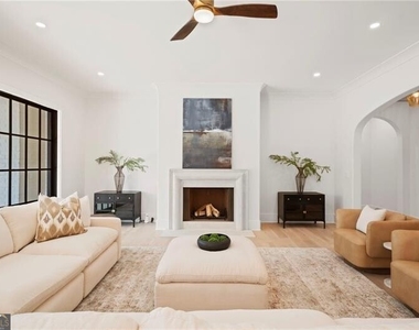 1074 Moores Mill Road Nw - Photo Thumbnail 14