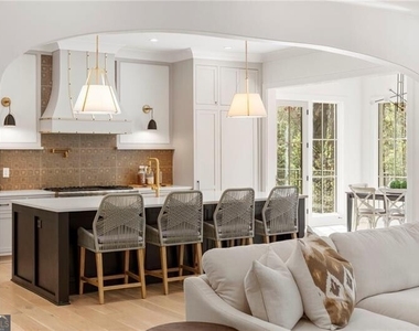 1074 Moores Mill Road Nw - Photo Thumbnail 15