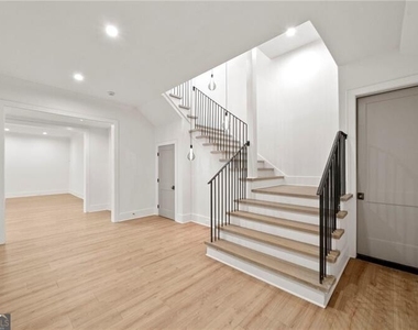 1074 Moores Mill Road Nw - Photo Thumbnail 36