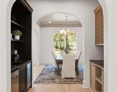 1074 Moores Mill Road Nw - Photo Thumbnail 7