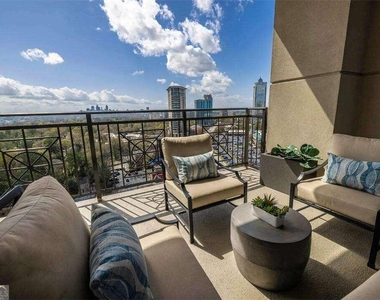 2965 Peachtree Road - Photo Thumbnail 11