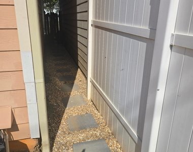 4409 Plum Frost Court - Photo Thumbnail 32