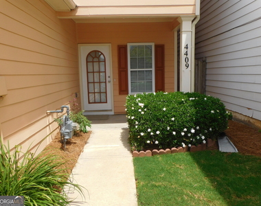 4409 Plum Frost Court - Photo Thumbnail 3