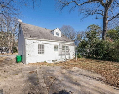 1977 N Decatur Road Ne - Photo Thumbnail 47