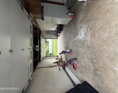 57 Villa Place - Photo Thumbnail 48