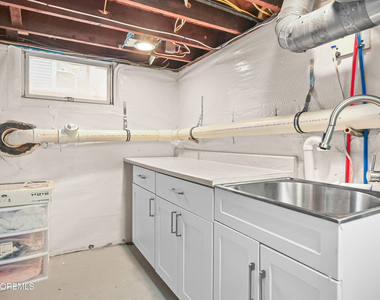 57 Villa Place - Photo Thumbnail 25