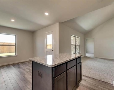 3039 Boran Drive - Photo Thumbnail 2