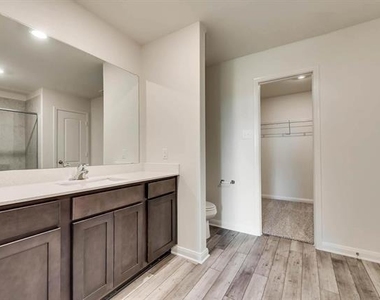 3039 Boran Drive - Photo Thumbnail 12