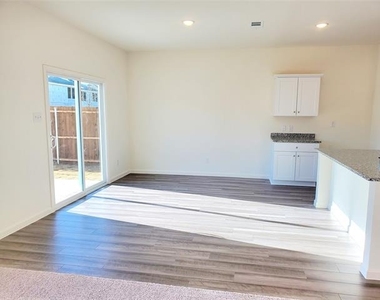 1901 Marquette Road - Photo Thumbnail 2