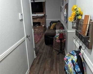 422 Thoreau Lane - Photo Thumbnail 2