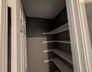 6709 Ridgecrest Court - Photo Thumbnail 13