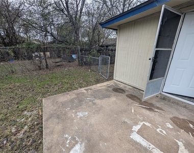 6709 Ridgecrest Court - Photo Thumbnail 15