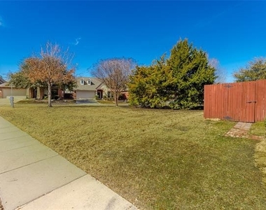 5928 Round Up Lane - Photo Thumbnail 32