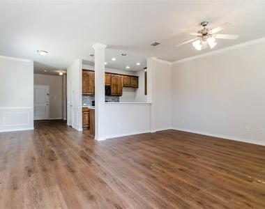 5928 Round Up Lane - Photo Thumbnail 2