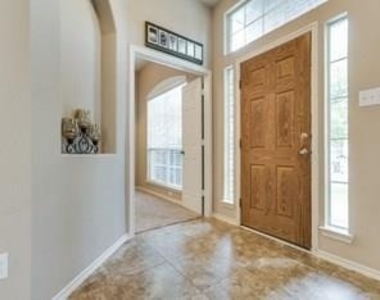 5556 Sky Ridge Drive - Photo Thumbnail 2