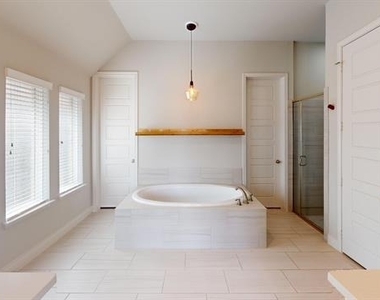1516 Twistleaf Road - Photo Thumbnail 17