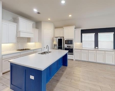 1516 Twistleaf Road - Photo Thumbnail 3