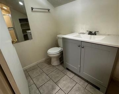 3536 Buckingham - Photo Thumbnail 4