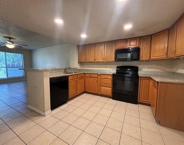 6736 Phoenix Place - Photo Thumbnail 3