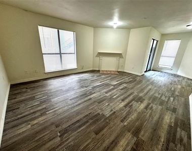 3524 Buckingham - Photo Thumbnail 6