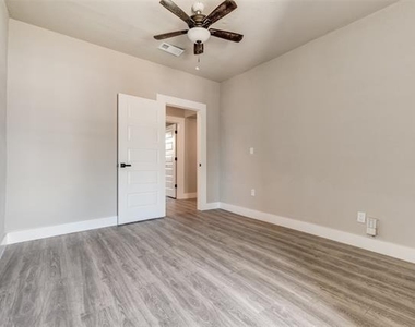 1247 Georgia Avenue - Photo Thumbnail 9