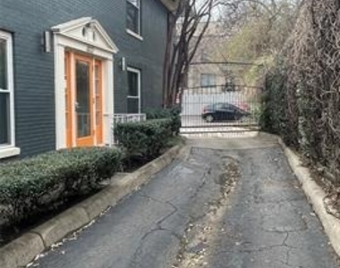 3215 Douglas Avenue - Photo Thumbnail 32