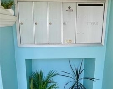 3215 Douglas Avenue - Photo Thumbnail 27