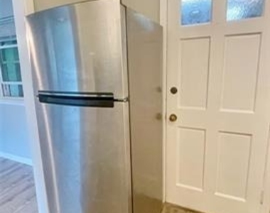 3215 Douglas Avenue - Photo Thumbnail 11