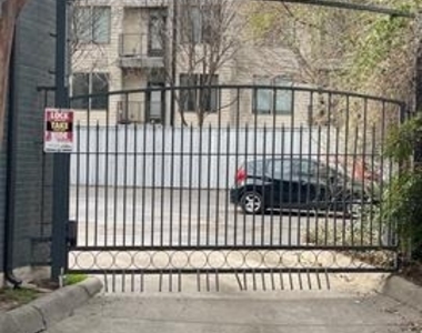 3215 Douglas Avenue - Photo Thumbnail 33