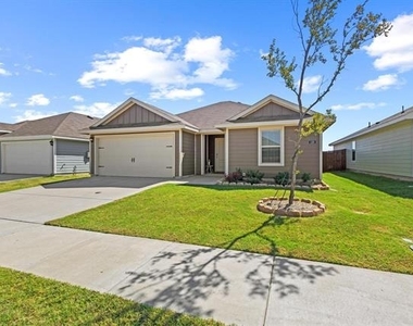 120 Creek End Drive - Photo Thumbnail 1