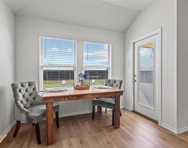 120 Creek End Drive - Photo Thumbnail 12