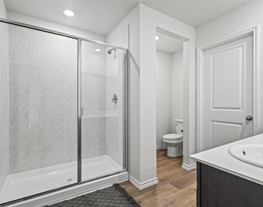 120 Creek End Drive - Photo Thumbnail 16