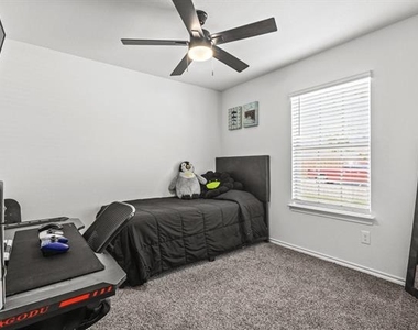 120 Creek End Drive - Photo Thumbnail 18