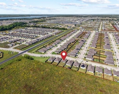 120 Creek End Drive - Photo Thumbnail 32