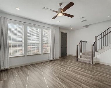 6032 Silverado Trail - Photo Thumbnail 5