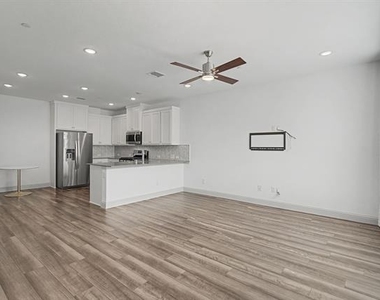 6032 Silverado Trail - Photo Thumbnail 7