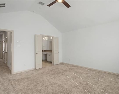 6032 Silverado Trail - Photo Thumbnail 18