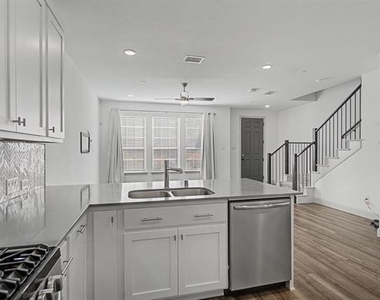 6032 Silverado Trail - Photo Thumbnail 12