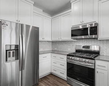 6032 Silverado Trail - Photo Thumbnail 13