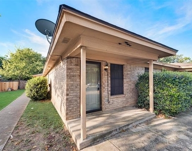 619 Race Street - Photo Thumbnail 1