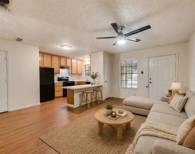 619 Race Street - Photo Thumbnail 6
