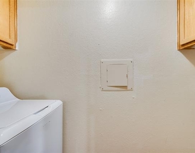 619 Race Street - Photo Thumbnail 17