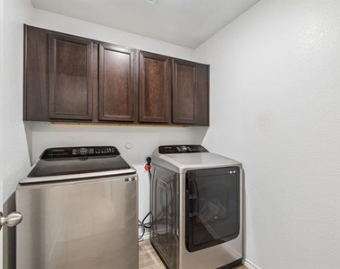 3120 Providence Place - Photo Thumbnail 21