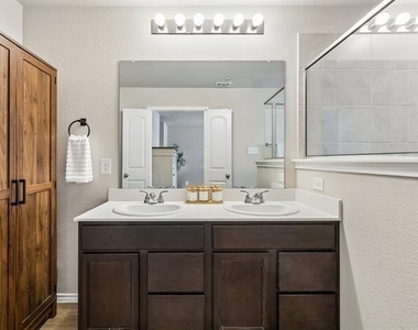 3120 Providence Place - Photo Thumbnail 20