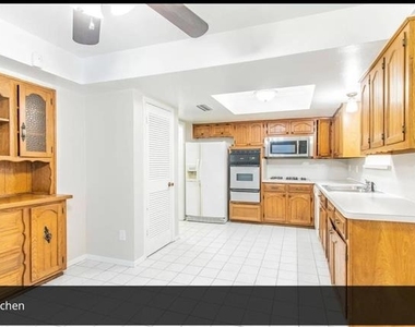 213 Melinda Drive - Photo Thumbnail 4