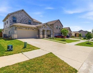 1212 Blue Ridge Place - Photo Thumbnail 22
