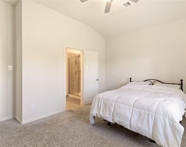 1212 Blue Ridge Place - Photo Thumbnail 10