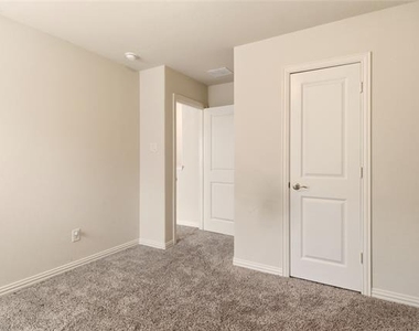1212 Blue Ridge Place - Photo Thumbnail 20