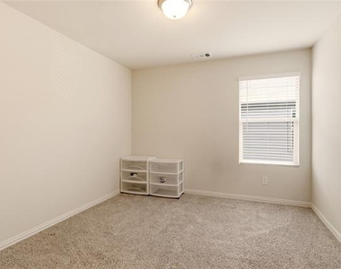 1212 Blue Ridge Place - Photo Thumbnail 19